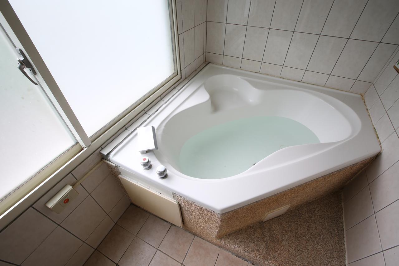 Cyuan Tang Hot Spring Hotel Jiaoxi Dış mekan fotoğraf